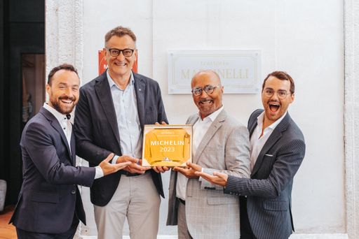  Von Links nach rechts: Antonio Barbaro (Barbaro
Gastronomie, Josef Pirker (Metro COO), Luigi Barbaro Sen. (Barbaro
Gastronomie), Luigi Barbaro Jun. (Barbaro Gastronomie)