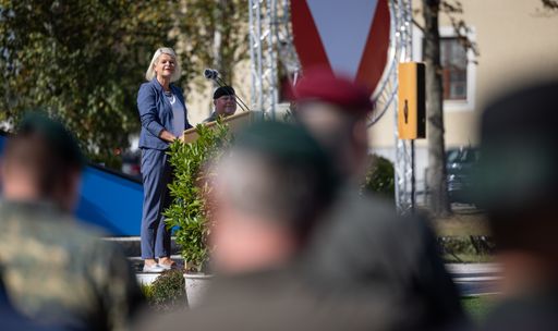 Vorschau Bild von Bundesheer: Kommandoübergabe bei der
Auslandseinsatzbasis