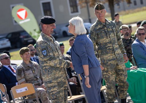 Vorschau Bild von Bundesheer: Kommandoübergabe bei der
Auslandseinsatzbasis