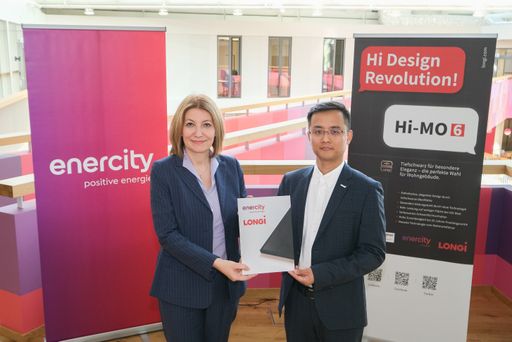 Strategische Partnerschaft: enercity-CEO Dr. Susanna Zapreva und
Nick Wang, Vizepräsident von LONGi DG in Europa. / Die Verwendung
dieses Bildes für redaktionelle Zwecke ist unter Beachtung aller
mitgeteilten Nutzungsbedingungen zulässig und dann auch honorarfrei.
Veröffentlichung ausschließlich mit Bildrechte-Hinweis.