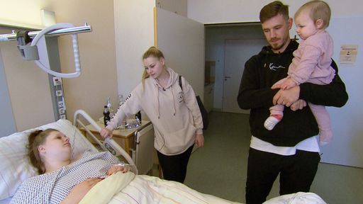 Vorschau Bild von Lavinia (li.) und Tim werden bald zum zweiten Mal Eltern / Die
Verwendung dieses Bildes für redaktionelle Zwecke ist unter
Beachtung aller mitgeteilten Nutzungsbedingungen zulässig und dann
auch honorarfrei. Veröffentlichung ausschließlich mit
Bildrechte-Hinweis.