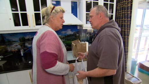 Die Familie plant einen Ausflug zum wunderschönen Stausee an der
Oyampinar Talsperre im Taurusgebirge. / Die Verwendung dieses Bildes
für redaktionelle Zwecke ist unter Beachtung aller mitgeteilten
Nutzungsbedingungen zulässig und dann auch honorarfrei.
Veröffentlichung ausschließlich mit Bildrechte-Hinweis.