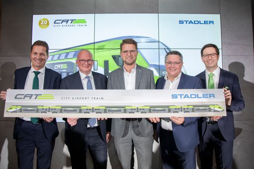 Vorschau Bild von Michael Forstner (CAT)Julian Jäger (Flughafen Wien
AG), Heinz Freunschlag (ÖBB Personenverkahr AG), Christian Diewald
(Stadler Austria Gmbh), Christoph Korherr (CAT)