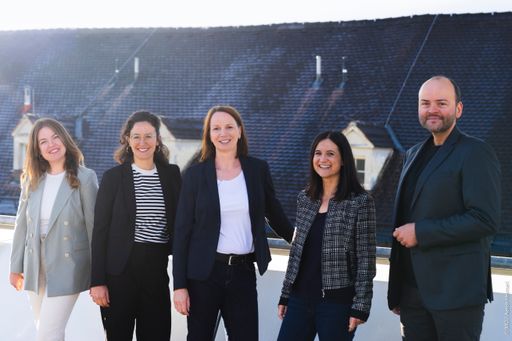 Das MCI-Team des UNESCO Lehrstuhls. V.l.n.r.: Julia
Vögele, Juliana Pattermann, Antje Bierwisch, Maria Pammer, Oliver
Som. ©MCI / Aaron Heimerl