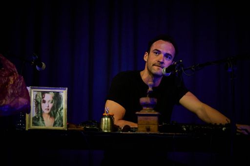 Vorschau Bild von Das Volkstheater Wien bringt am 15.10. Mary
Shelley's Schauerroman FRANKENSTEIN als Live-Hörspiel in die VHS
Kulturgarage.