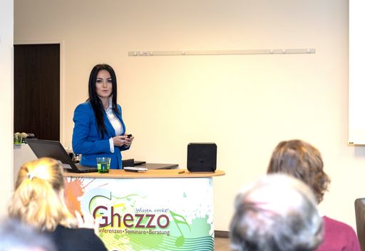  Vortrag von Vera Woschnagg/Austria Real über
Hotelimmobilientransaktionen bei der Hotel Optimal Coty Konferenz
bei Ghezzo GmbH