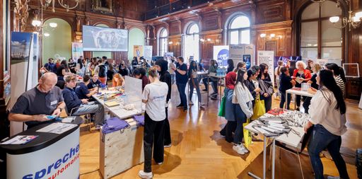 Vorschau Bild von Technik-Begeisterung pur: 700 Schülerinnen bei
Girls! TECH UP in Wien