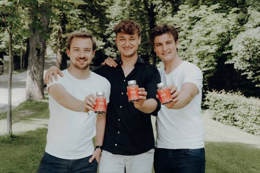  Das Gründerteam (v.l.n.r.): Christopher Braeuer, Benjamin
Matzinger, Lukas Grossauer.