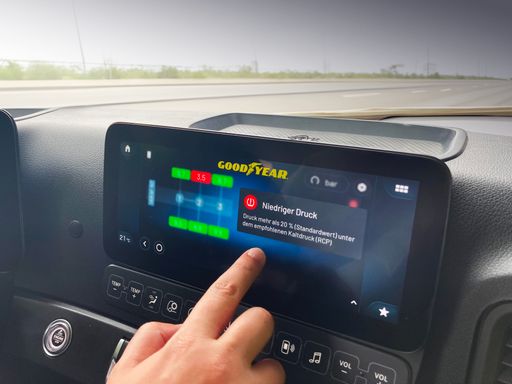 Vorschau Bild von Goodyear DriverHub App / Die Verwendung dieses Bildes für
redaktionelle Zwecke ist unter Beachtung aller mitgeteilten
Nutzungsbedingungen zulässig und dann auch honorarfrei.
Veröffentlichung ausschließlich mit Bildrechte-Hinweis.