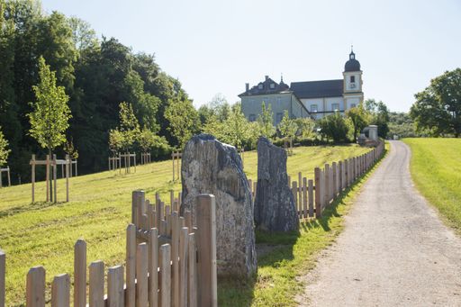 Vorschau Bild von Weg zu Maria Plain mit Blick auf paxnatura Naturbestattungsfläche
