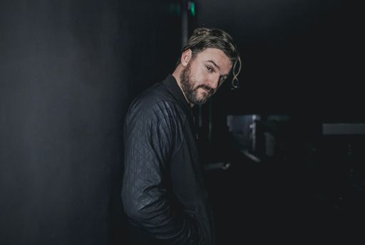 Vorschau Bild von Der deutsche Star-DJ Solomun wird eines seiner mehrstündigen Tech
House Sets zum Besten geben.