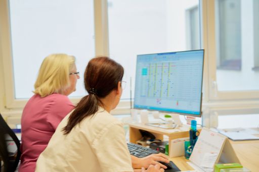 Pflegepersonen beim Dienstplan