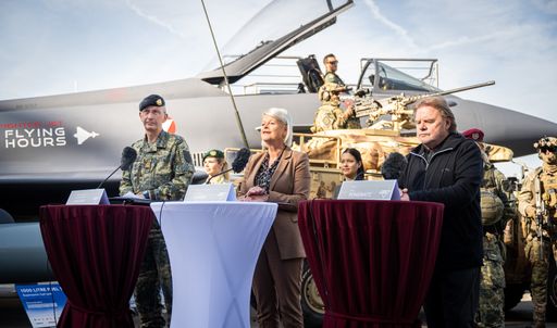 Heldenplatz, Wien, Österreich .Pressekonferenz zur
Informations- und Leistungsschau des Österreichischen Bundesheeres
anlässlich des Nationalfeiertages mit Bundesministerin Klaudia
Tanner