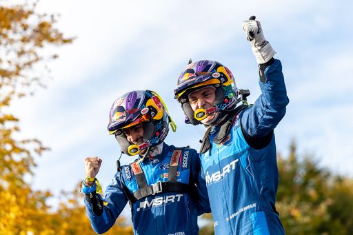 Vorschau Bild von M-Sport gewinnt mit Ford Fiesta Rally2 die RC2-Klasse der neuen
Rallye Zentraleuropa, Ott Tänak auf dem Podium. Bärenstarke
Vorstellung von Adrien Fourmaux/Alexandre Coria führt zum ersten
RC2-Sieg des frisch überarbeiten Ford Fiesta Rally2 / Die Verwendung
dieses Bildes für redaktionelle Zwecke ist unter Beachtung aller
mitgeteilten Nutzungsbedingungen zulässig und dann auch honorarfrei.
Veröffentlichung ausschließlich mit Bildrechte-Hinweis.