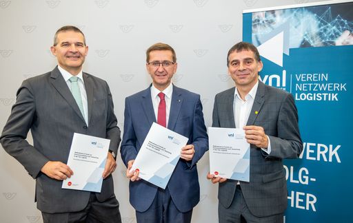 Präsentation der Studie "Maßnahmen & Trends zur
Emissionsreduktion und -bewertung in der Logistik"