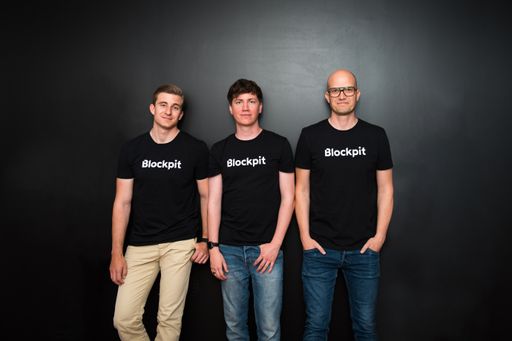 Die drei Vorstandsmitglieder der Blockpit AG in
legerem Outfit.