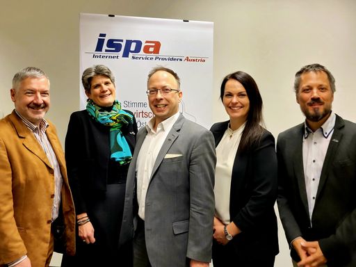 Der neu gewählte Vorstand der ISPA, v. l. n. r.:
Christian Panigl, Natalie Ségur-Cabanac, Harald Kapper, Monika
Valcanover und Florian Parnigoni