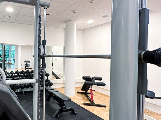 Vorschau Bild von Abbildung zu Fitnessraum NEU in der Römertherme Baden.