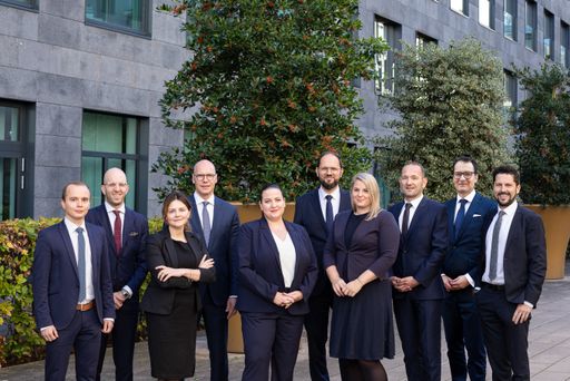  Sechs neue Equity Partner, zwei Lateral Hires und
Beförderungen aus den eigenen Reihen