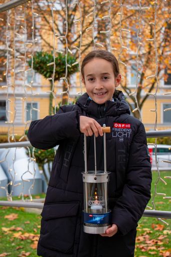 Vorschau Bild von Der 10-jährige Michael Putz aus Steyr ist das
ORF-Friedenslichtkind 2023.