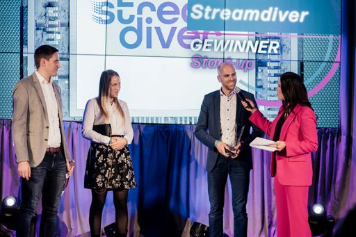 Vorschau Bild von Streamdiver aus Kärnten wurden bei den futurezone
Awards 2023 zum Start-up des Jahres gekürt