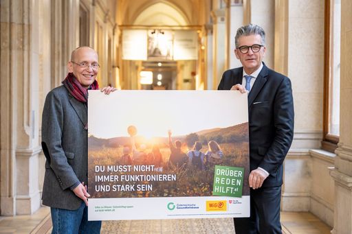 Dennis Beck (Geschäftsführer Wiener
Gesundheitsförderung – WiG) und Ing. Martin Heimhilcher
(Vorsitzender des Landesstellenausschusses der Österreichischen
Gesundheitskasse in Wien) bei der Präsentation der
Informations-Kampagne „Drüber reden hilft!