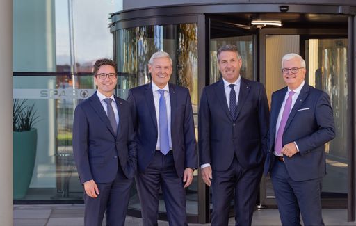 Vorschau Bild von (v.l.n.r. Mag. Markus Kaser, KR Hans K. Reisch,
Mag. Paul Klotz, Mag. Marcus Wild)