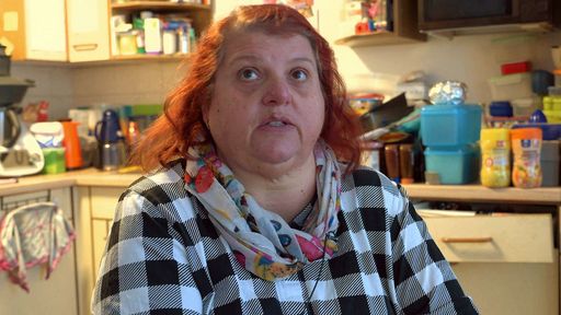 Carmen befürchtet, dass sie an Diabetes leiden könnte. / Die
Verwendung dieses Bildes für redaktionelle Zwecke ist unter
Beachtung aller mitgeteilten Nutzungsbedingungen zulässig und dann
auch honorarfrei. Veröffentlichung ausschließlich mit
Bildrechte-Hinweis.