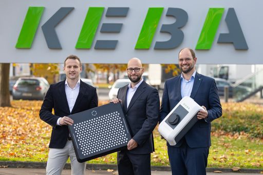 v.l.n.r.: Gregor Eckhard (COO Easelink), Christian Peer (CEO KEBA
Energy Automation), Gerhard Weidinger (CTO KEBA Energy Automation)