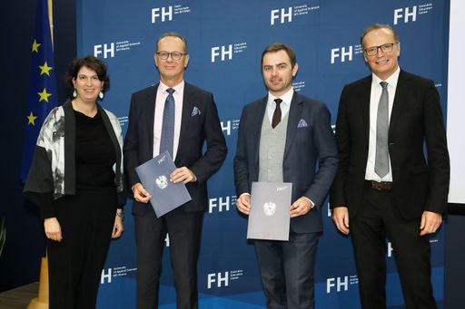 Im Rahmen der Sponsionsfeierlichkeiten verliehen
die Geschäftsführung und das FH-Kollegium der FH des BFI Wien Gerald
Kohlmayer und Johannes Asel den Ehrentitel „Honorarprofessor:in
(FH)“.