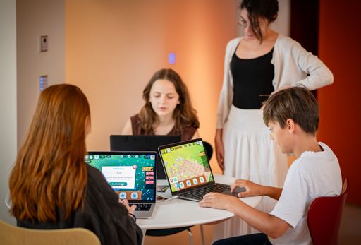 Das Spiel Mayority vermittelt Kindern und
Jugendlichen demokratische Grundwerte.