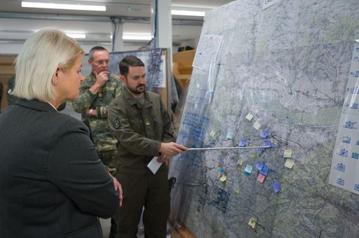 Vorschau Bild von Verteidigungsministerin Klaudia Tanner besuchte die
größte Simulationsübung des Bundesheeres 2023 an der Militärakademie