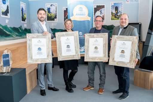 Vorschau Bild von Alle vier glücklichen Gewinner