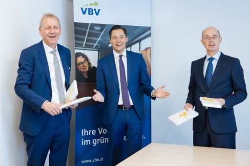Gernot Heschl (VBV-Pensionskasse), Dominik Hojas
(Börsianer) und Günther Schiendl (VBV-Pensionskasse)