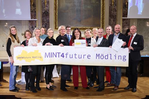 https://www.apa-fotoservice.at/galerie/35470 Hier im Bild:
MINT–Region Mödling