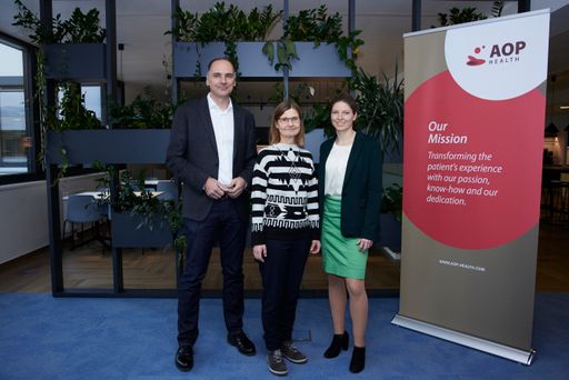 Gruppenfoto: v.l.n.r.: Dr Martin Steinhart, CEO AOP
Health, Prof.in Susanne Greber-Platzer, MedUni Wien, Dr. Johanna
Grames, AOP Health