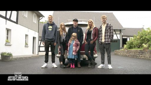 Vorschau Bild von Von Kanada nach Panama - Joey Kelly reist gemeinsam mit Ehefrau
Tanja und den gemeinsamen Kindern Luke, Leon, Lilian und Lisann in
einem Wohnmobil von Nord- nach Südamerika. Schon zu Beginn der Reise
muss die Familie Rückschläge erfahren. / Die Verwendung dieses
Bildes für redaktionelle Zwecke ist unter Beachtung aller
mitgeteilten Nutzungsbedingungen zulässig und dann auch honorarfrei.
Veröffentlichung ausschließlich mit Bildrechte-Hinweis.