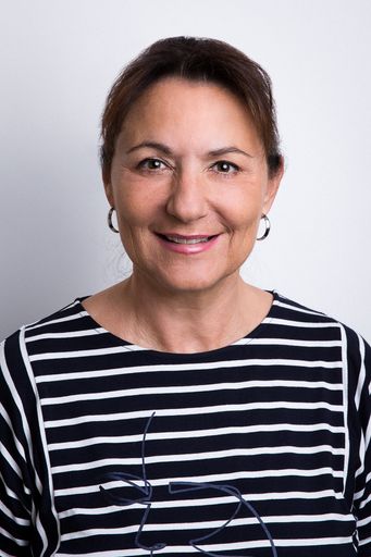  Iris Gircz, Kaufmännische Leitung