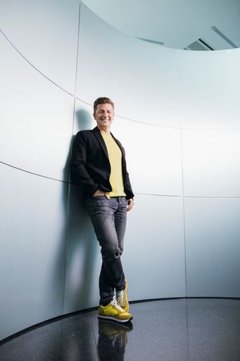Vorschau Bild von „International auf technisch innovativer Augenhöhe und inhaltlich
regional verankert“ bringt Head of Marketing & Digital Manuel Krispl
den Relaunch auf den Punkt.