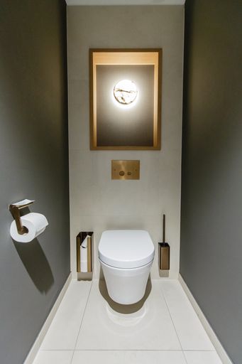 Vorschau Bild von Hochwertige Ausstattung der WC-Anlagen