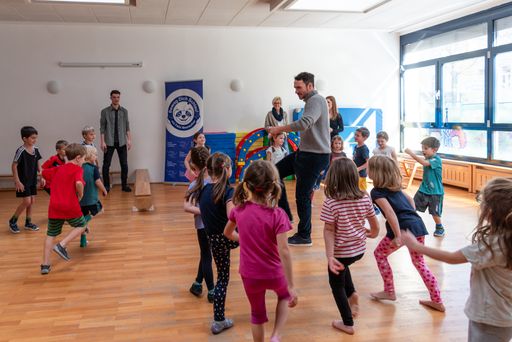  Beweg dich schlau! mit Felix Neureuther hieß es im
Pfarrkindergarten und Hort Hütteldorf der St. Nikolausstiftung