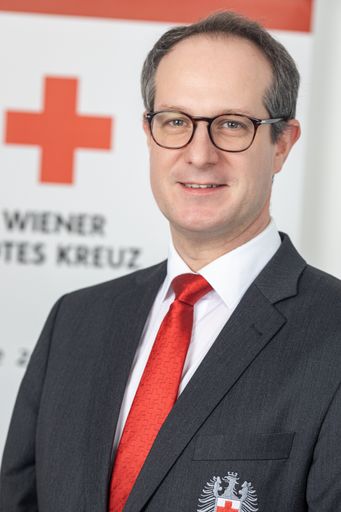 Portraitfoto Mag. Alexander Preyer, MBA Landesgeschäftsleiter
Wiener Rotes Kreuz
