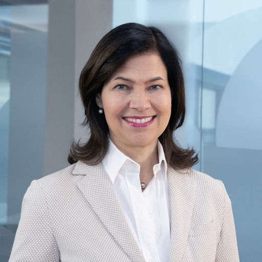 Vorschau Bild von Andrea Stürmer, MSc MPA, Vorsitzende des Vorstandes
von Zurich