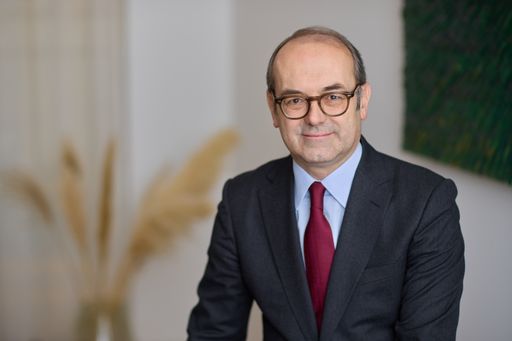 Seit 1. Jänner 2024 ist Dr. Johannes Schuster neues
Vorstandsmitglied der RWA AG. In seiner Funktion verantwortet er in
Zukunft die CEE-Tochtergesellschaften der RWA, den Bereich
Landwirtschaftliche Erzeugnisse, sowie die Themen Finanzen/
Controlling und Organisation/ Informatik.