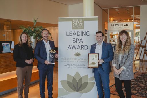  Am 24. Jänner wurde der Leading SPA Award 2023 an
die Hotelleitung im REDUCE Hotel Vital Bad Tatzmannsdorf persönlich
übergeben.