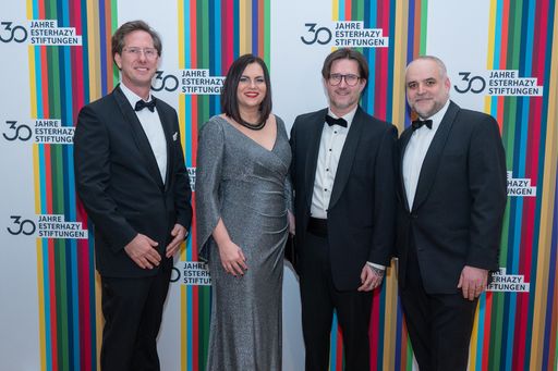 Vorschau Bild von Michael Gröschl, Astrid Eisenkopf, Christian
Pronai, Matthias Grün © Andreas Tischler