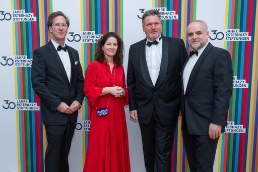 Vorschau Bild von Michael Gröschl, Barbara Wagner-Gmeiner, Johannes
Ehrenfeldner, Matthias Grün © Andreas Tischler