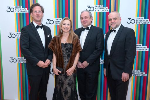 Vorschau Bild von Michael Gröschl, Bettina und Franz Patay, Matthias
Grün © Andreas Tischler
