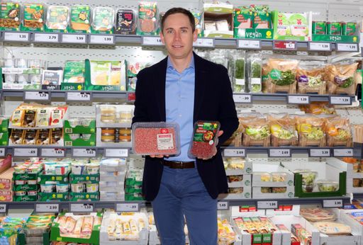 Gleichberechtigung auf dem Teller: Lidl Österreich
gleicht die Preise für über 30 vegane Artikel der Eigenmarke Vemondo
an. (Abdruck für Pressezwecke honorarfrei)