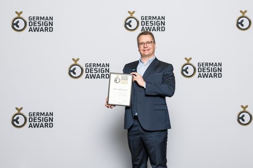 Vorschau Bild von Produktmanager Anton Ebenberger hat die Urkunde für
Hagleitner in Frankfurt am Main entgegengenommen